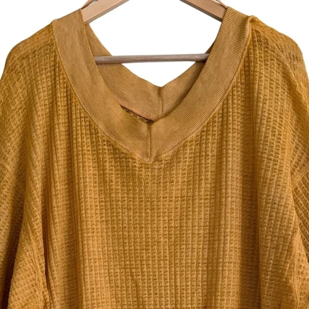 FREE PEOPLE Oversized Baggy Lightweight Casual Boxy South Side Thermal Top Sz S
